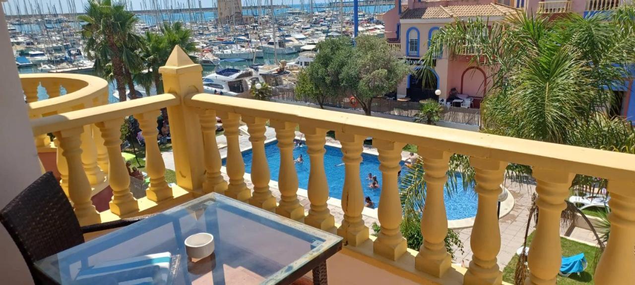 Climatise Deux Front De Et Piscine Apartment Torrevieja