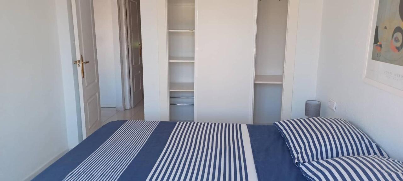 Climatise Deux Front De Et Piscine Appartement *